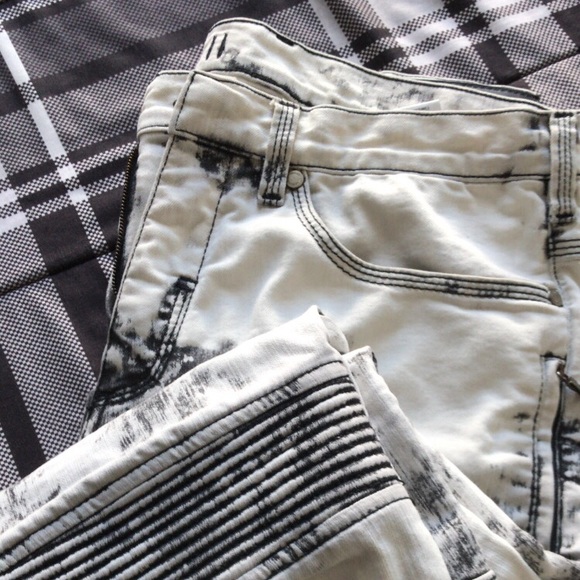 (SOLD) Neil Barrett Acid Wash Jeans - Picture 6 of 6